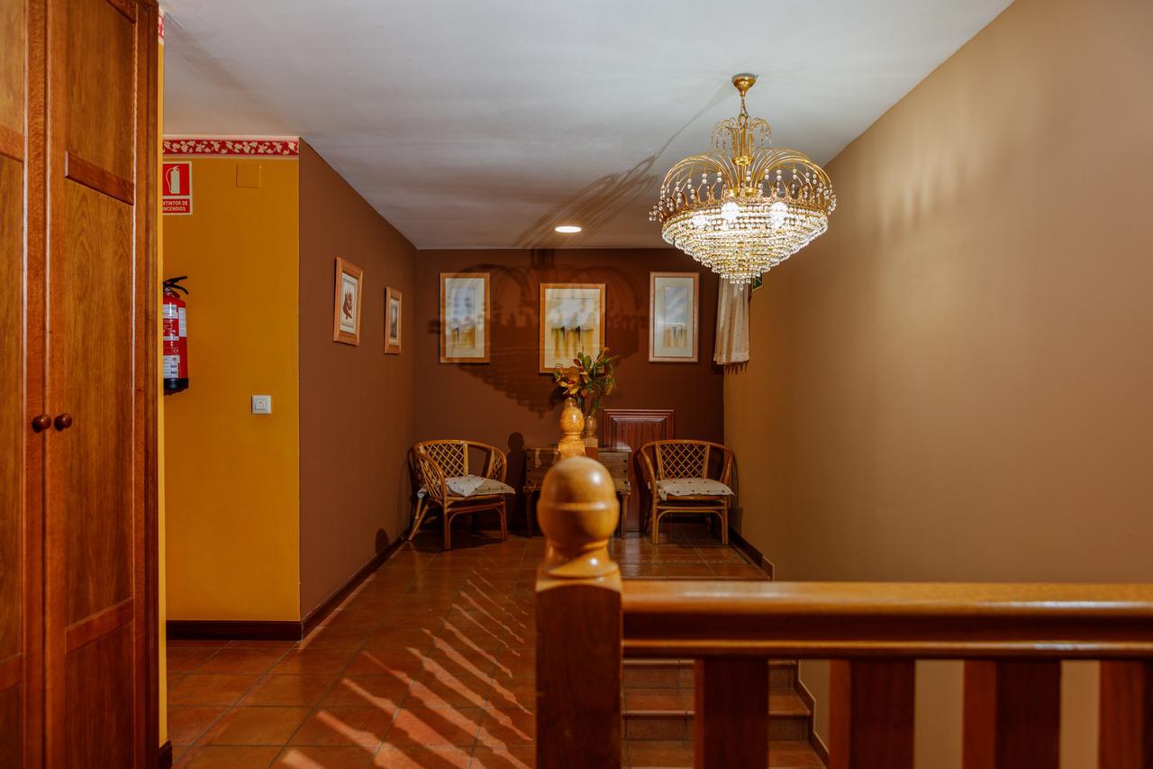 Hotel Rincon De Anton Abanillas Exterior photo